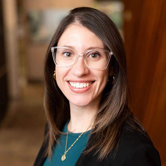 Building a Strong Brand Identity and Positive Reputation Through Community Engagement